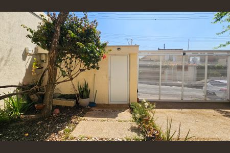 Casa à venda com 160m², 3 quartos e 2 vagasÁrea Externa