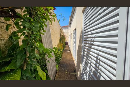 Casa à venda com 160m², 3 quartos e 2 vagasCorredor