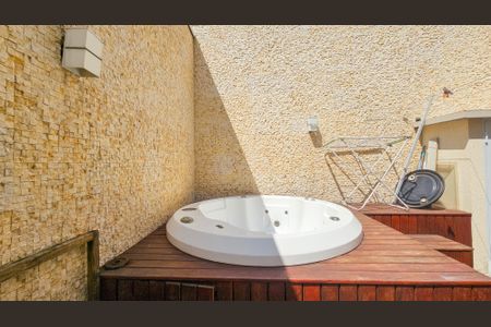 Casa à venda com 160m², 3 quartos e 2 vagasÁrea Externa