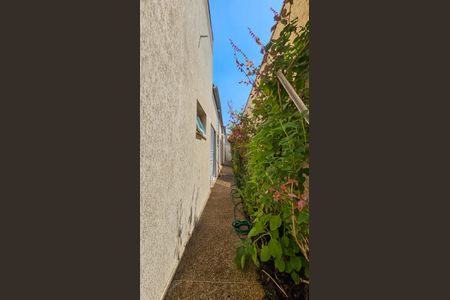 Casa à venda com 160m², 3 quartos e 2 vagasCorredor