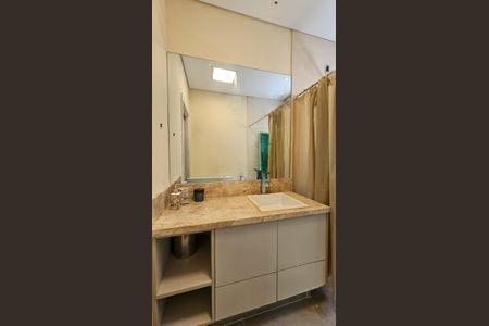 Casa à venda com 160m², 3 quartos e 2 vagasBanheiro do Quarto 1