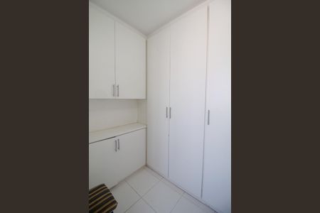 Apartamento à venda com 117m², 3 quartos e 1 vagaÁrea de Serviço