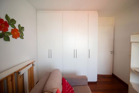 Apartamento à venda com 117m², 3 quartos e 1 vagaQuarto 2