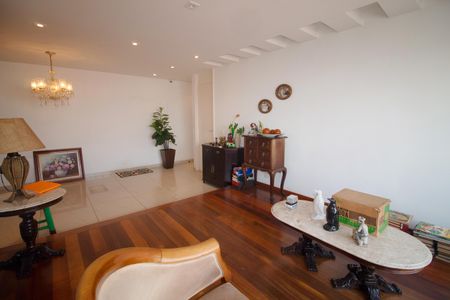 Apartamento à venda com 117m², 3 quartos e 1 vagaSala