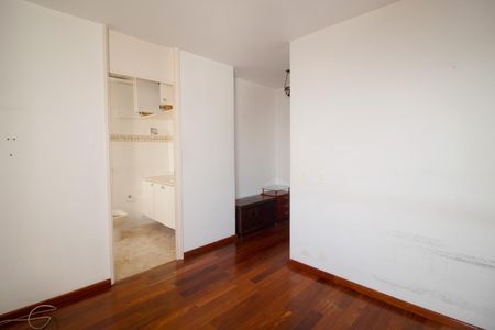 Apartamento à venda com 117m², 3 quartos e 1 vagaSuíte