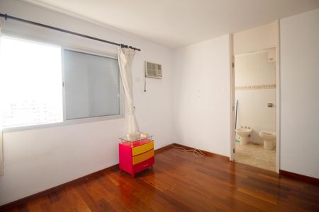 Apartamento à venda com 117m², 3 quartos e 1 vagaSuíte