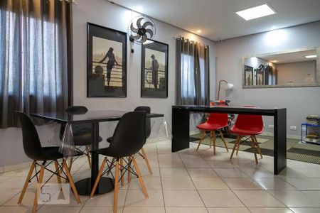 Apartamento para alugar com 47m², 2 quartos e 1 vaga Apartamento para alugar com 47m², 2 quartos e 1 vagaEspaço de Reunião