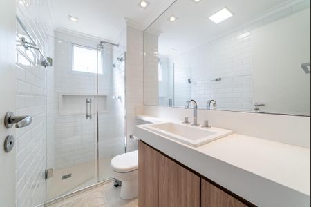 Apartamento à venda com 107m², 3 quartos e 2 vagasBanheiro