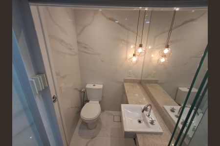 Apartamento à venda com 63m², 2 quartos e 1 vagaBanheiro da suíte