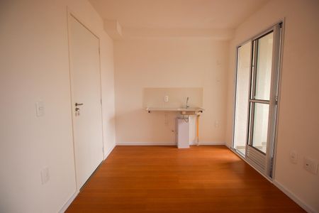 Sala/Cozinha de apartamento para alugar com 2 quartos, 29m² em Jardim Monte Kemel, São Paulo