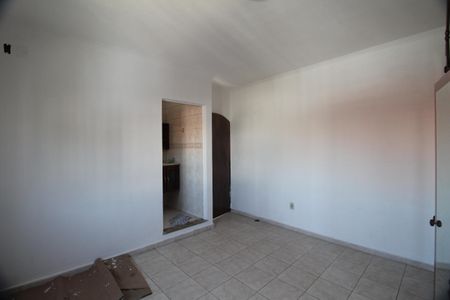 Casa para alugar com 120m², 2 quartos e 2 vagasSuíte