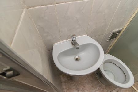 Apartamento para alugar com 49m², 2 quartos e sem vaga Apartamento para alugar com 49m², 2 quartos e sem vagaBanheiro Social