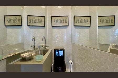 Apartamento para alugar com 264m², 4 quartos e 2 vagasLavabo