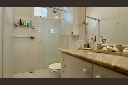 Apartamento para alugar com 264m², 4 quartos e 2 vagasBanheiro Social