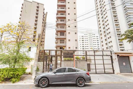 Apartamento à venda com 120m², 3 quartos e 3 vagasFachada