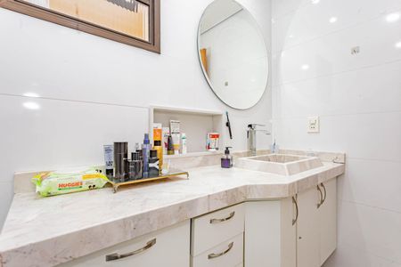 Apartamento à venda com 120m², 3 quartos e 3 vagasBanheiro da Suíte