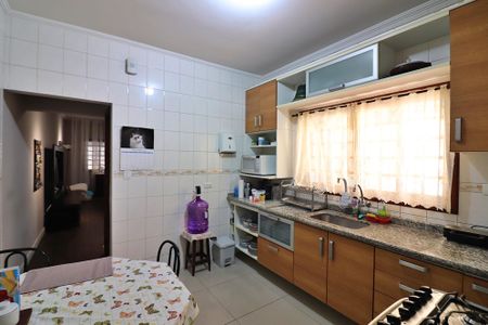 Casa à venda com 216m², 3 quartos e 2 vagasCozinha