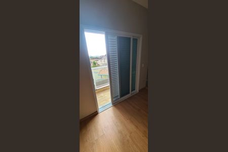 Casa à venda com 405m², 4 quartos e 6 vagas Casa à venda com 405m², 4 quartos e 6 vagasQuarto 1