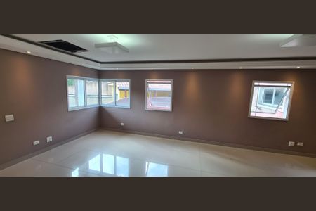 Casa à venda com 405m², 4 quartos e 6 vagas Casa à venda com 405m², 4 quartos e 6 vagasSala