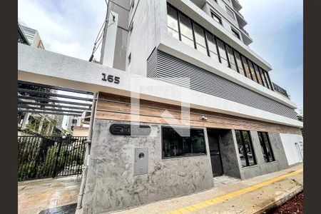 Studio à venda com 27m², 1 quarto e sem vaga Studio à venda com 27m², 1 quarto e sem vagaFachada