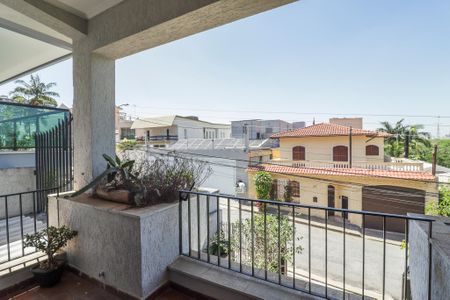 Casa para alugar com 350m², 4 quartos e 2 vagas Casa para alugar com 350m², 4 quartos e 2 vagasSuíte 1