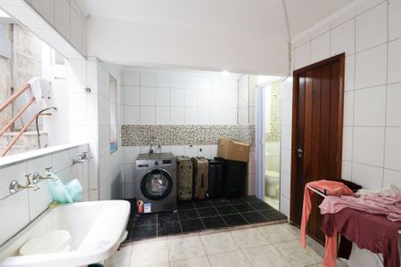 Casa para alugar com 350m², 4 quartos e 2 vagas Casa para alugar com 350m², 4 quartos e 2 vagasÁrea de Serviço e Banheiro de Serviço