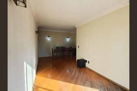 Apartamento à venda com 70m², 3 quartos e 1 vagaSala