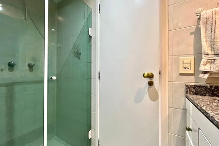 Banheiro Corredor de apartamento à venda com 3 quartos, 70m² em Vila da Saúde, São Paulo