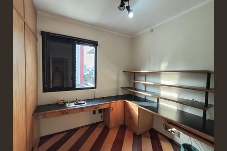 Apartamento à venda com 70m², 3 quartos e 1 vagaEscritório