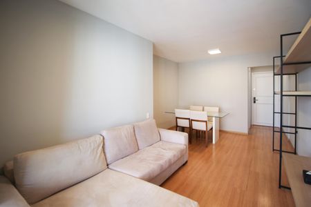 Sala de apartamento à venda com 2 quartos, 72m² em Vila Nova Conceição, São Paulo