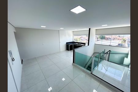 Cozinha de casa à venda com 2 quartos, 70m² em Jardim Leblon, Belo Horizonte
