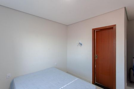 Casa para alugar com 70m², 2 quartos e 1 vagaSuíte