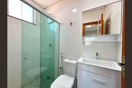 Casa à venda com 70m², 2 quartos e 1 vaga Casa à venda com 70m², 2 quartos e 1 vagaBanheiro da Suíte
