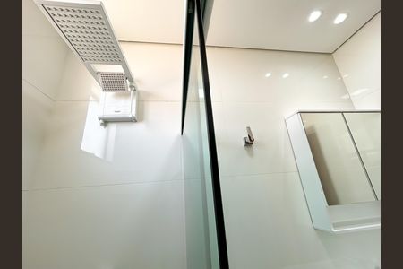 Casa à venda com 70m², 2 quartos e 1 vaga Casa à venda com 70m², 2 quartos e 1 vagaBanheiro da Suíte