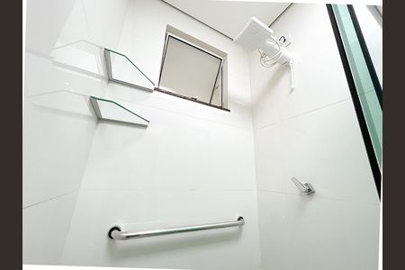Casa à venda com 70m², 2 quartos e 1 vaga Casa à venda com 70m², 2 quartos e 1 vagaBanheiro social