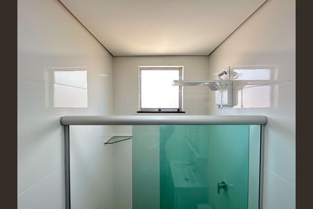 Casa à venda com 70m², 2 quartos e 1 vaga Casa à venda com 70m², 2 quartos e 1 vagaBanheiro da Suíte