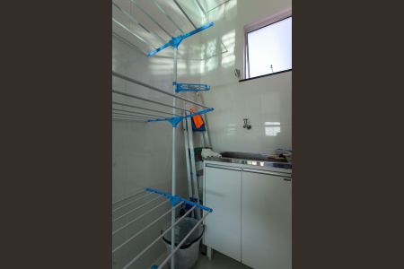 Casa para alugar com 70m², 2 quartos e 1 vagaÁrea de Serviço