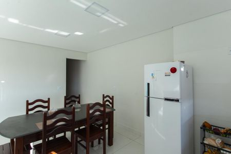 Casa para alugar com 70m², 2 quartos e 1 vagaCozinha