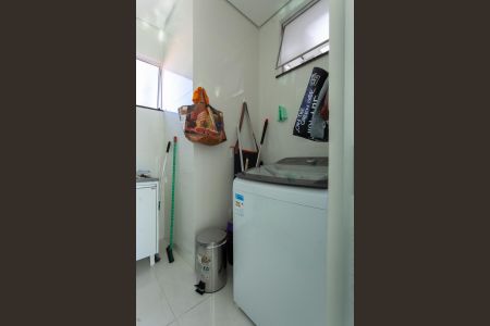 Casa para alugar com 70m², 2 quartos e 1 vagaÁrea de Serviço