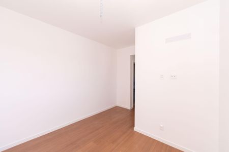 Apartamento à venda com 84m², 3 quartos e 2 vagas Apartamento à venda com 84m², 3 quartos e 2 vagasQuarto 3