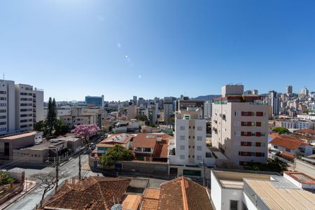 Apartamento à venda com 84m², 3 quartos e 2 vagas Apartamento à venda com 84m², 3 quartos e 2 vagasVista da Sala
