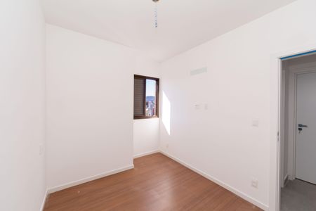 Apartamento à venda com 84m², 3 quartos e 2 vagas Apartamento à venda com 84m², 3 quartos e 2 vagasQuarto