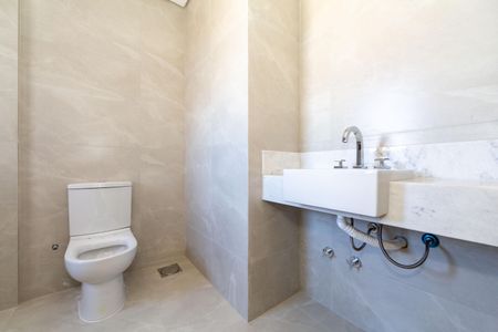 Apartamento à venda com 84m², 3 quartos e 2 vagas Apartamento à venda com 84m², 3 quartos e 2 vagasBanheiro Social