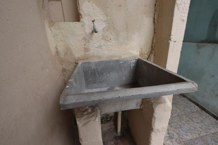 Casa para alugar com 30m², 1 quarto e sem vagaÁrea de Serviço