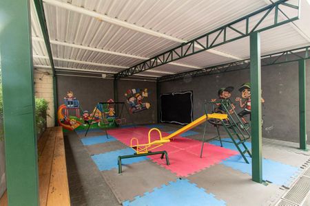 Apartamento para alugar com 75m², 2 quartos e 1 vagaÁrea comum - Playground