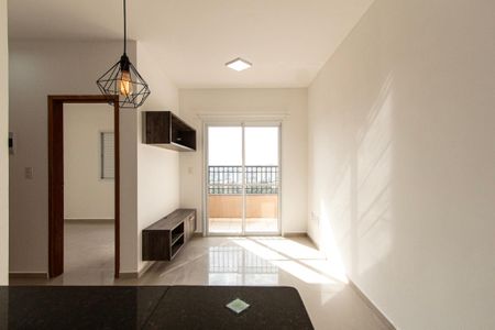 Apartamento para alugar com 75m², 2 quartos e 1 vagaSala