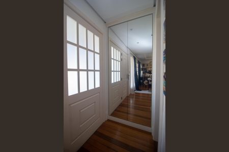 Casa à venda com 259m², 3 quartos e 2 vagasSala