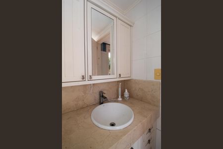 Casa à venda com 259m², 3 quartos e 2 vagasBanheiro da Suíte