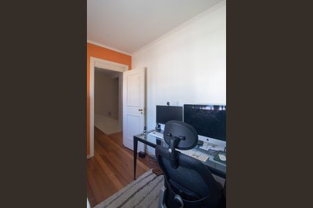 Casa à venda com 259m², 3 quartos e 2 vagasQuarto 2