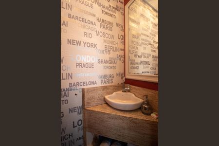 Casa à venda com 259m², 3 quartos e 2 vagasLavabo